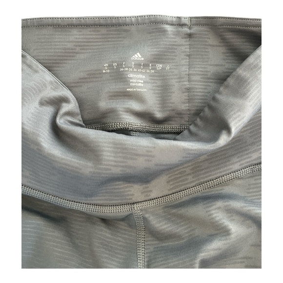 WOMENS ADIDAS CLIMALITE GRAY CROPPED LEGGINGS & ADIDAS CLIMALITE SHORTS - Picture 5 of 13